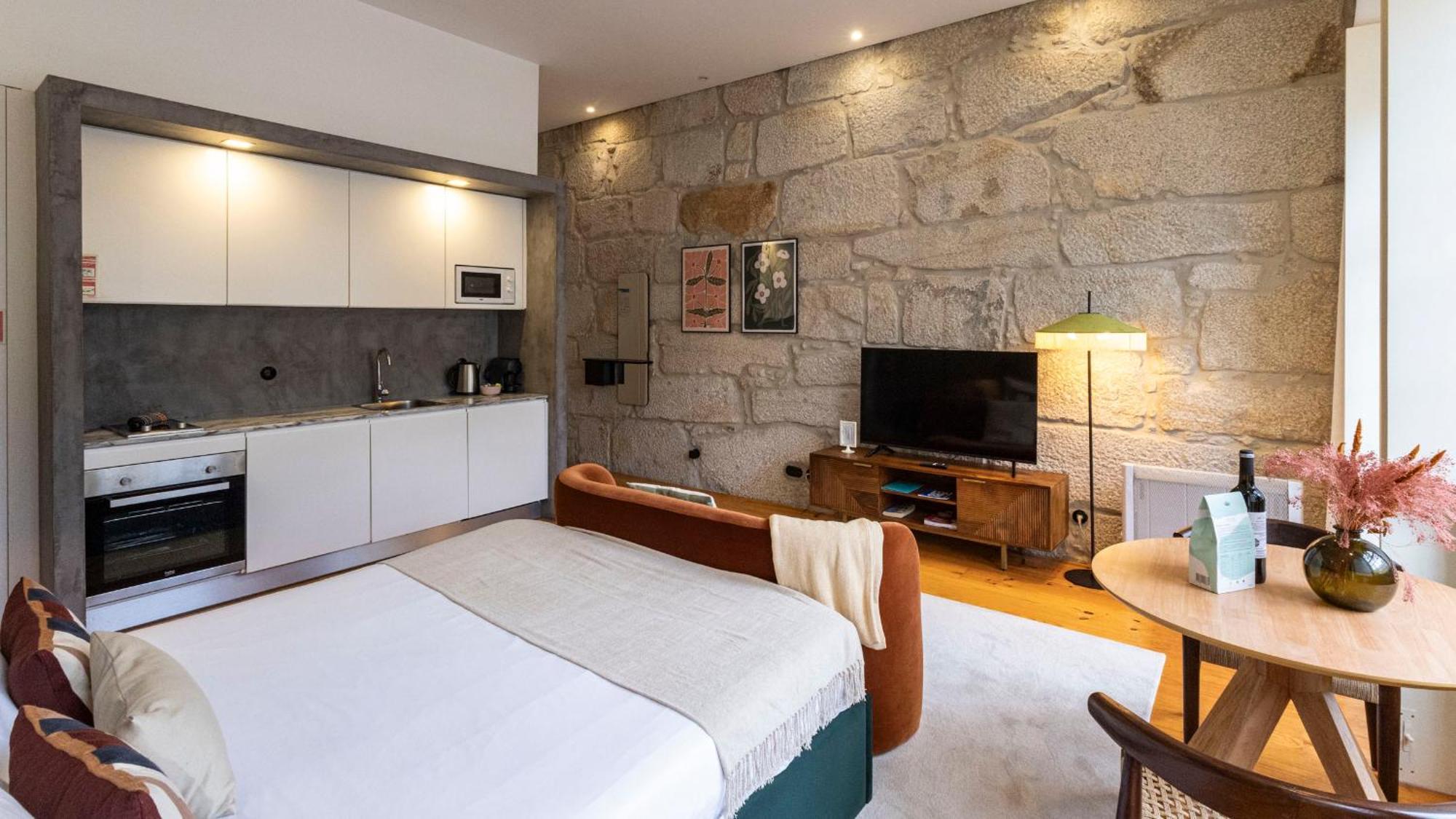 Lovelystay - Allderman Apartment - Almada 3º F Порто Екстериор снимка
